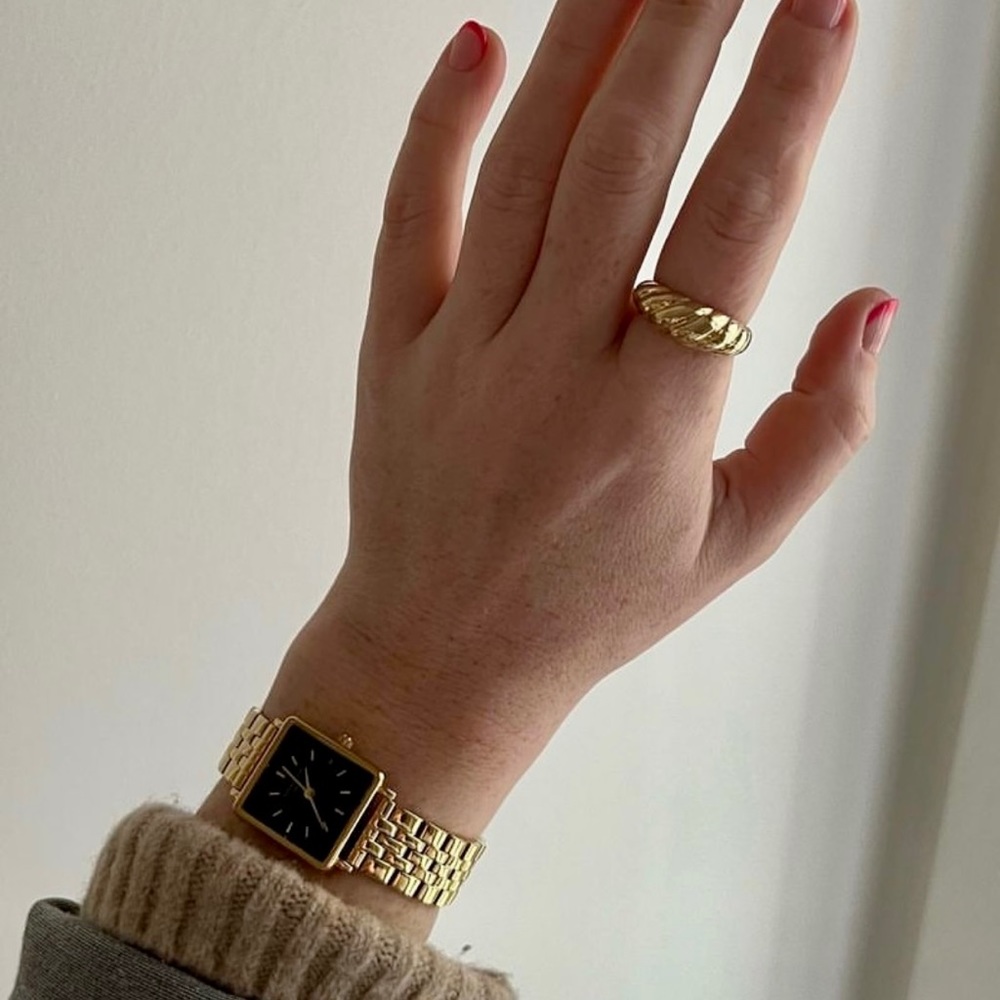 Rosefield boxy xs watch